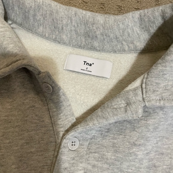 Aritzia TNA Polo Crewneck - Picture 2 of 2